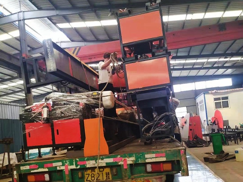 數控鋸切（qiē）套絲打磨液壓（yā）剪切生產線廠家