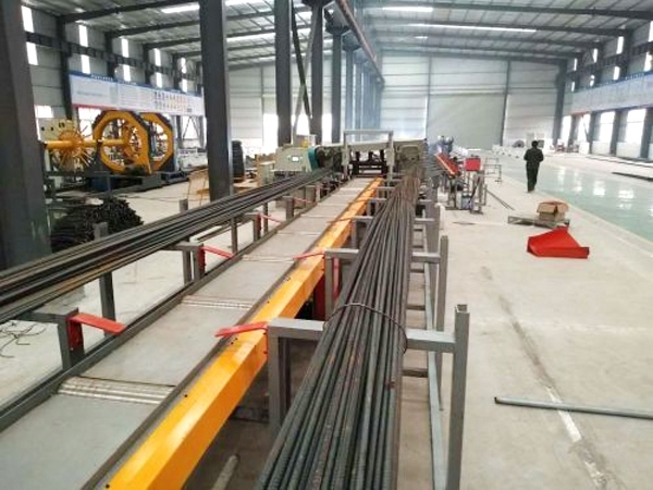 數控鋼（gāng）筋剪切線（xiàn）操作員與機械臂是怎麽配合（hé）的