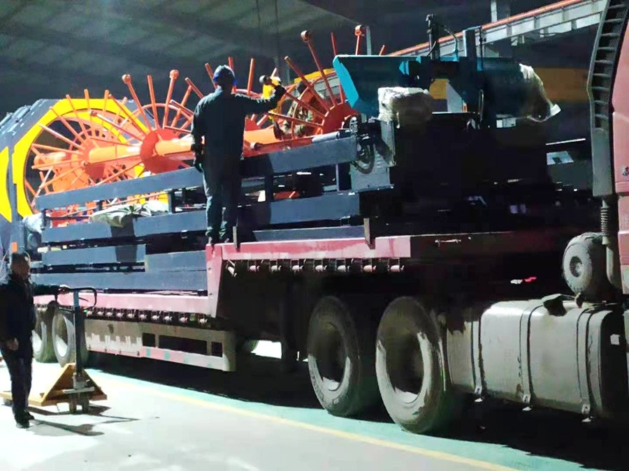 數控鋼筋(jīn)籠滾焊機廠商